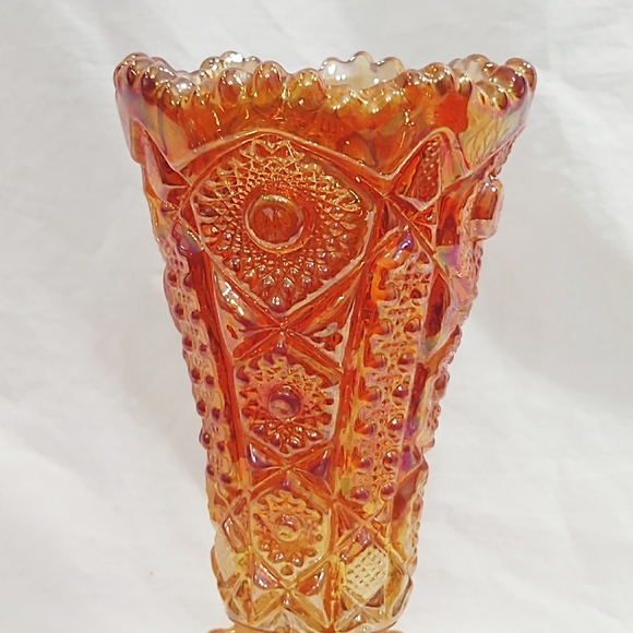 Vintage Imperial Glass Iridescent Marigold Daisy & Button Carnival Glass Vase - Picture 3 of 7